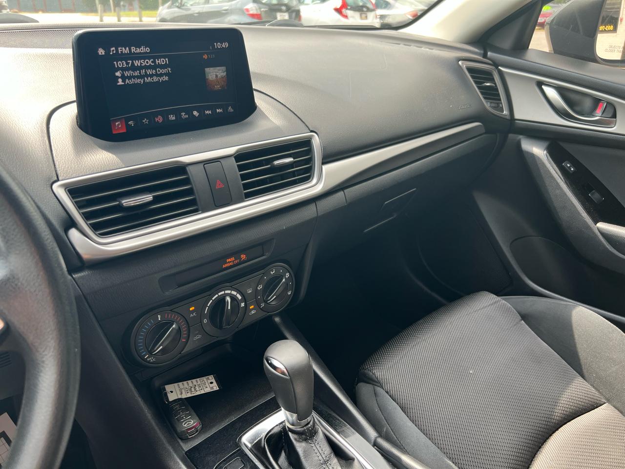 Mazda MAZDA3 i Sport AT 4-Door 2017
