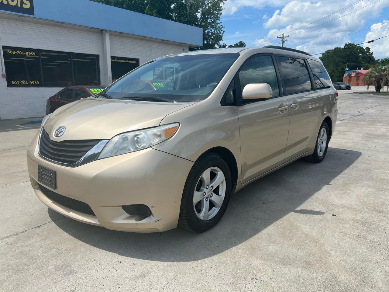 Toyota Sienna LE FWD 8-Passenger V6 2013