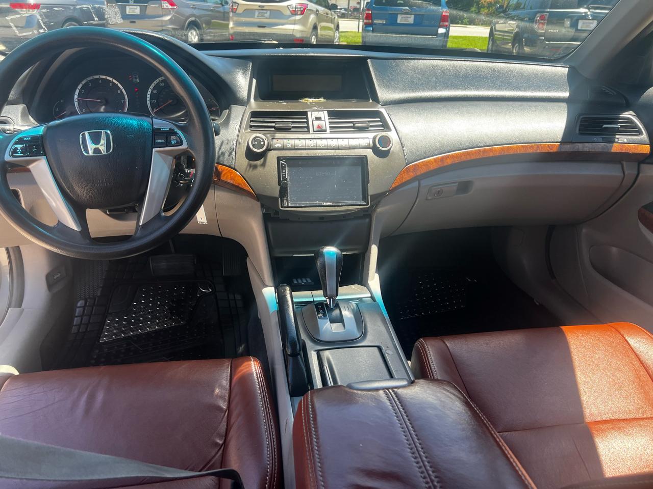 Honda Accord EX Sedan AT 2012