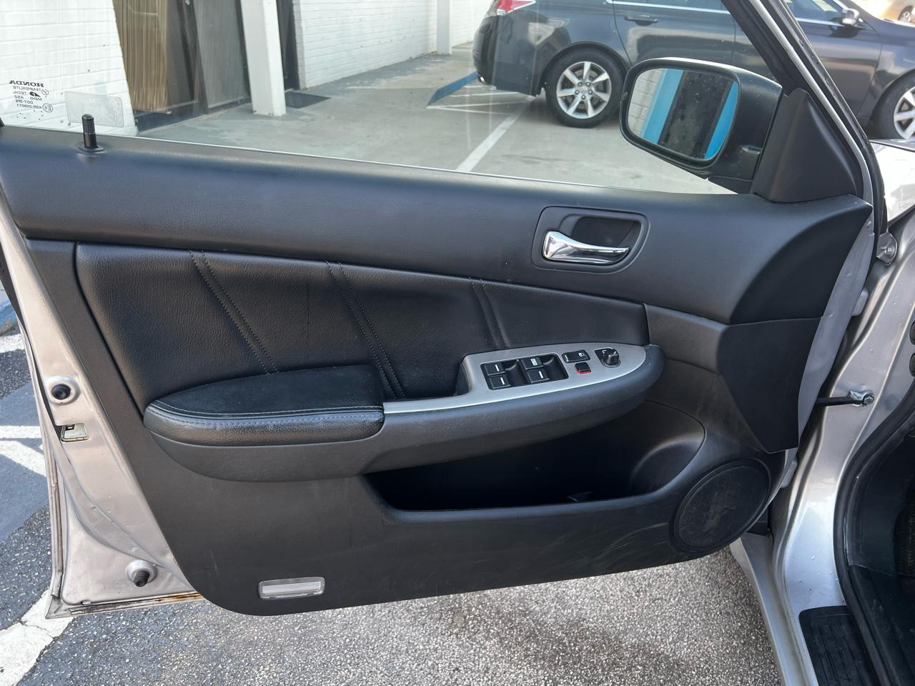 Honda Accord EX V-6 Sedan AT 2004