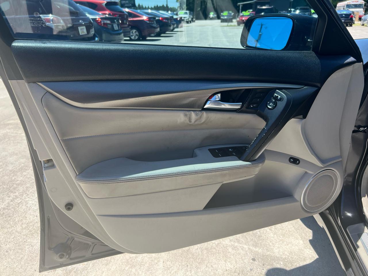 Acura TL 6-Speed AT with Tech Package 2012