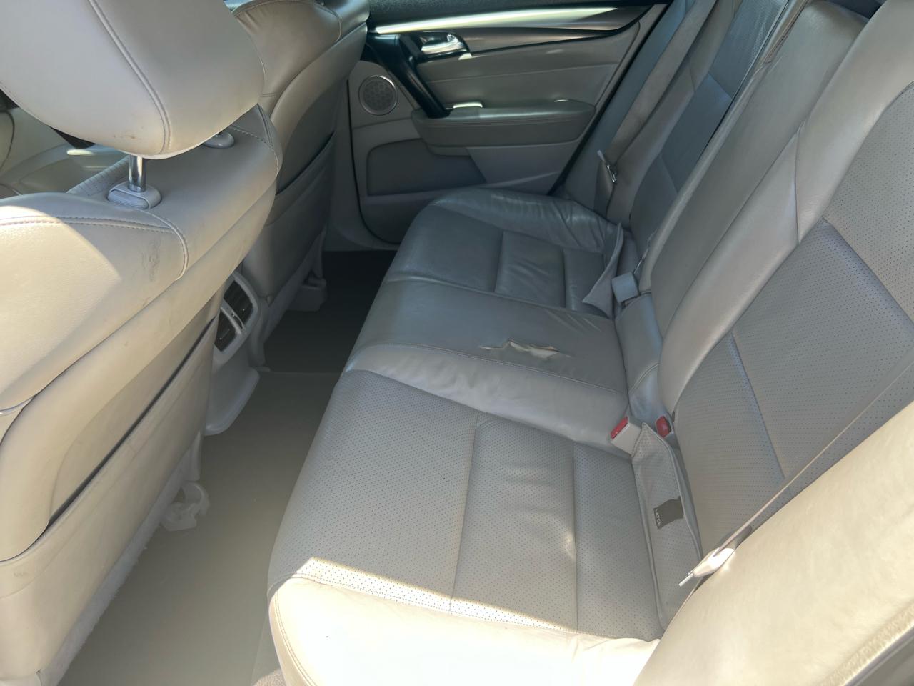 Acura TL 6-Speed AT with Tech Package 2012