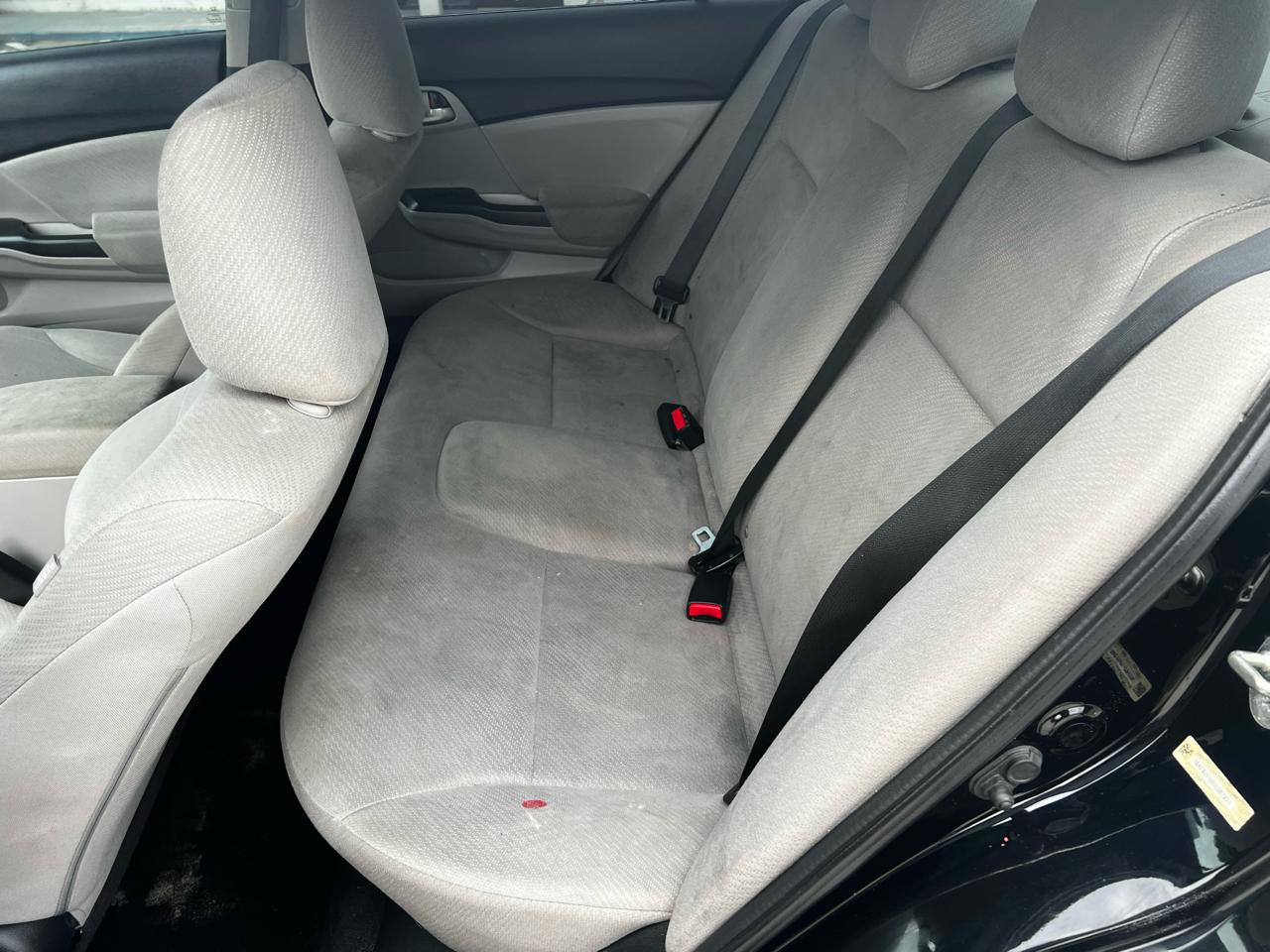 Honda Civic LX Sedan 5-Speed AT 2013