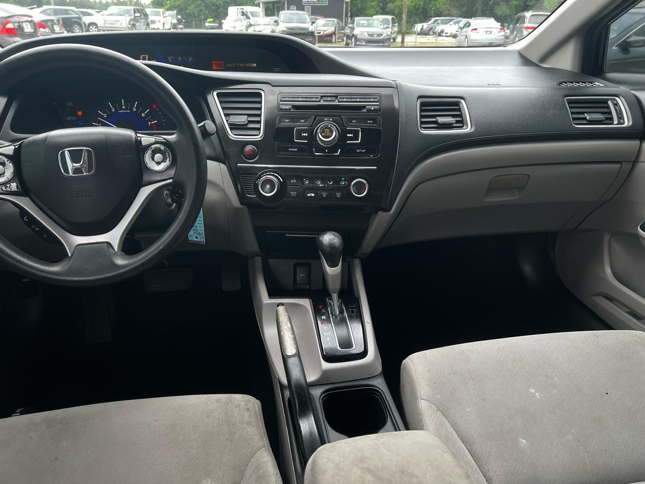 Honda Civic LX Sedan 5-Speed AT 2013