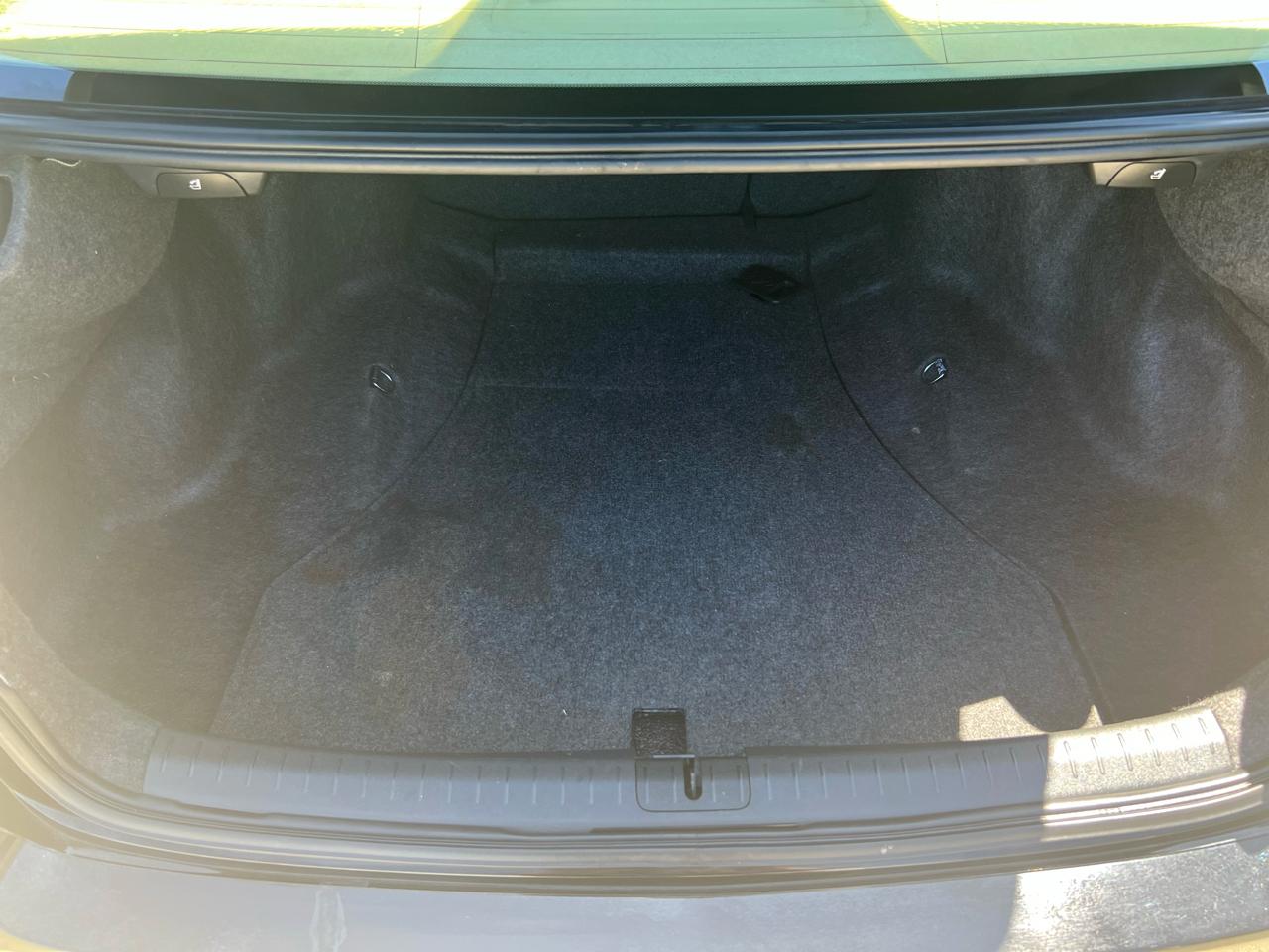 Acura TSX 5-Speed AT with Tech Package 2009