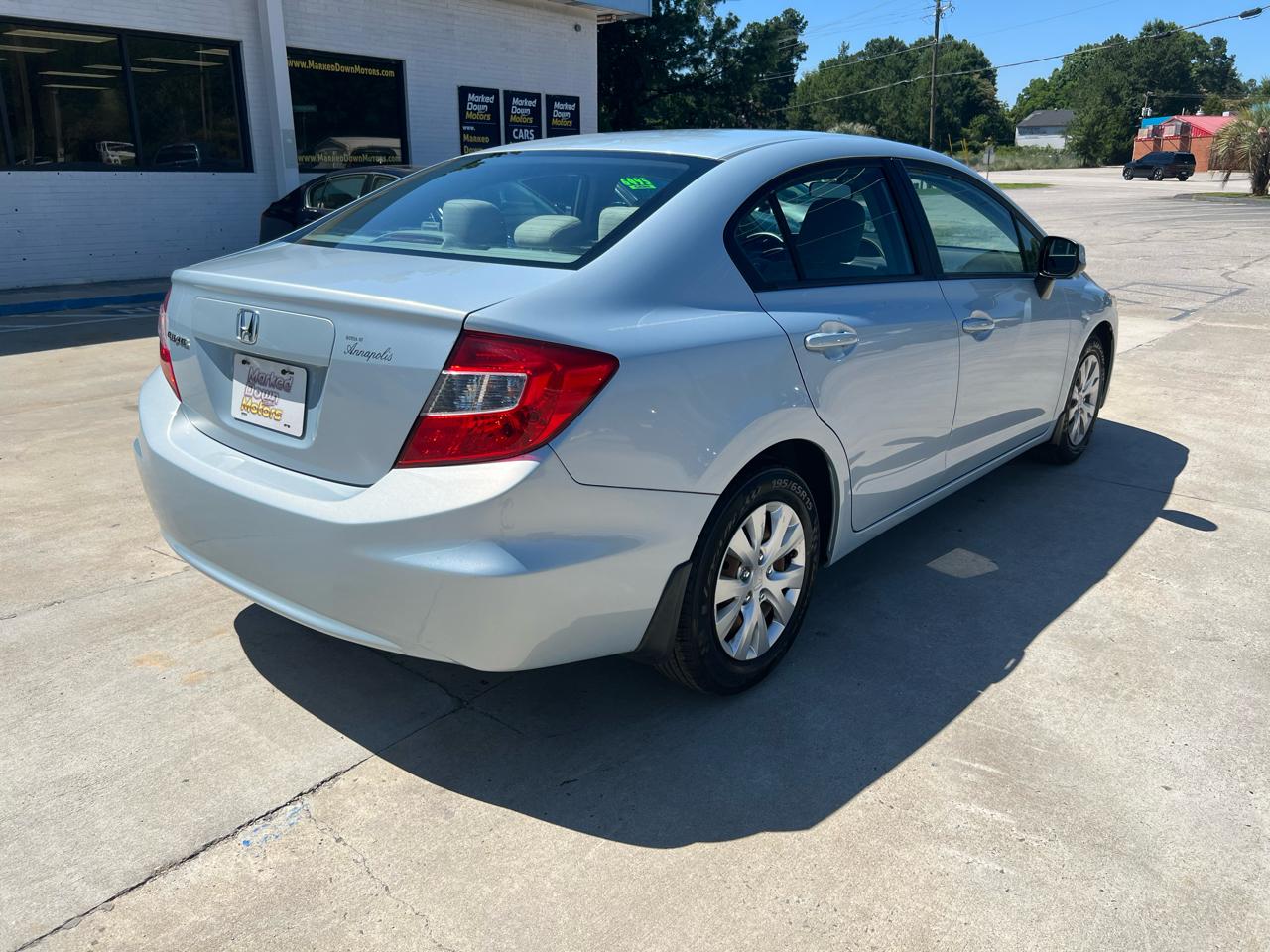 Honda Civic LX Sedan 5-Speed AT 2012