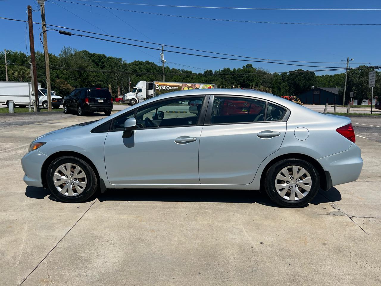 Honda Civic LX Sedan 5-Speed AT 2012