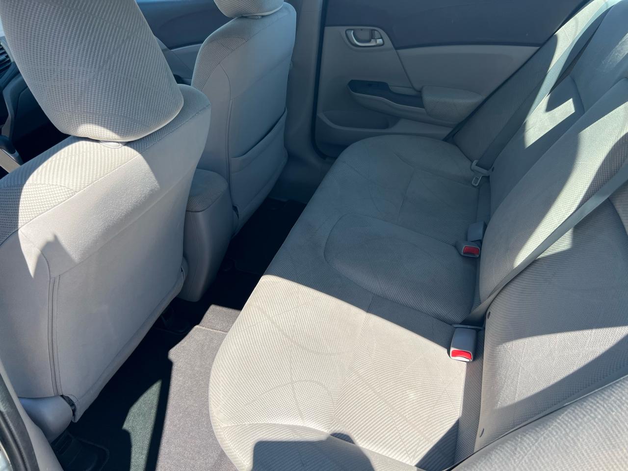 Honda Civic LX Sedan 5-Speed AT 2012