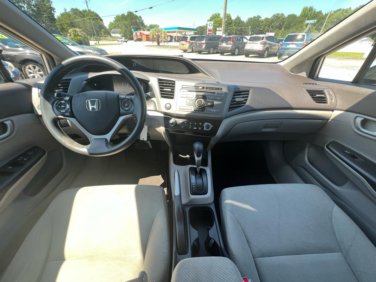 Honda Civic LX Sedan 5-Speed AT 2012