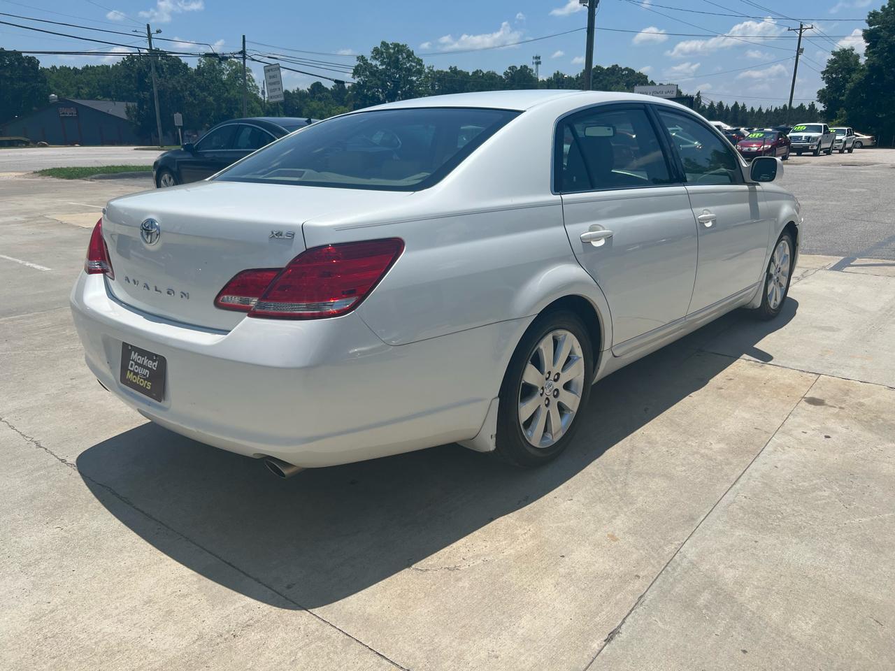 Toyota Avalon XLS 2006