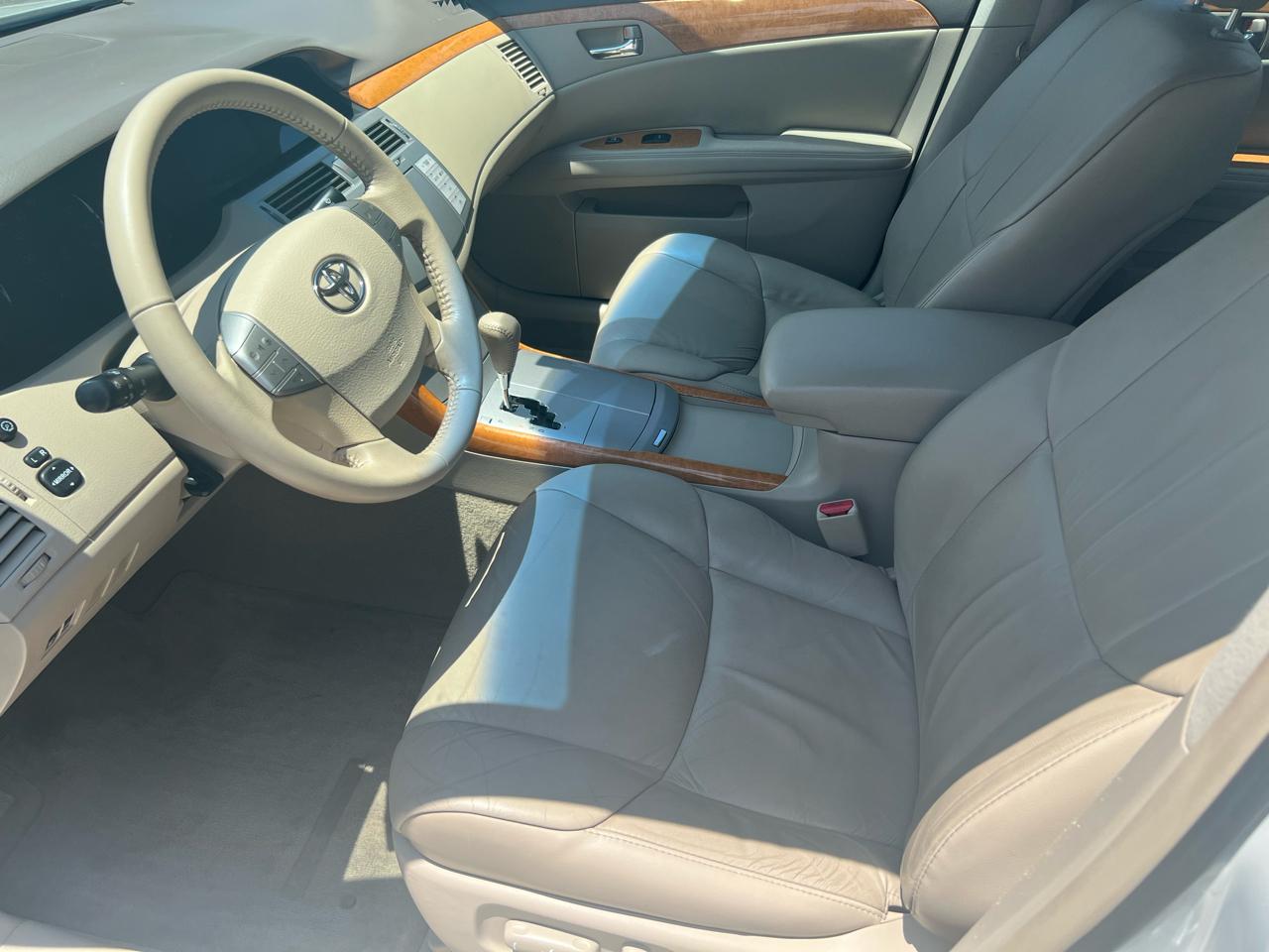 Toyota Avalon XLS 2006