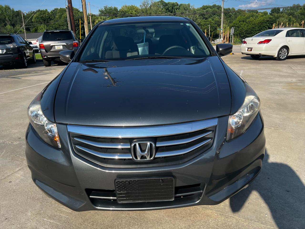 Honda Accord LX-P Sedan AT 2011