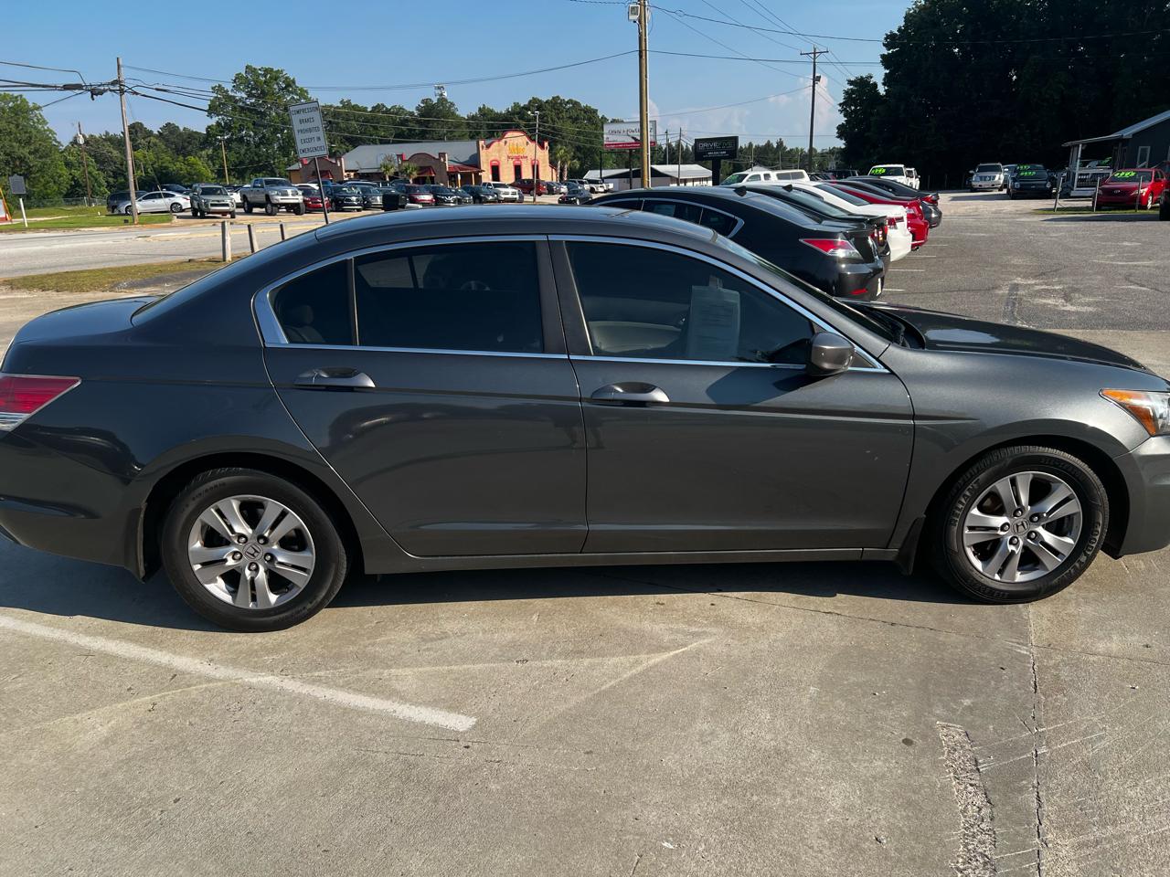 Honda Accord LX-P Sedan AT 2011
