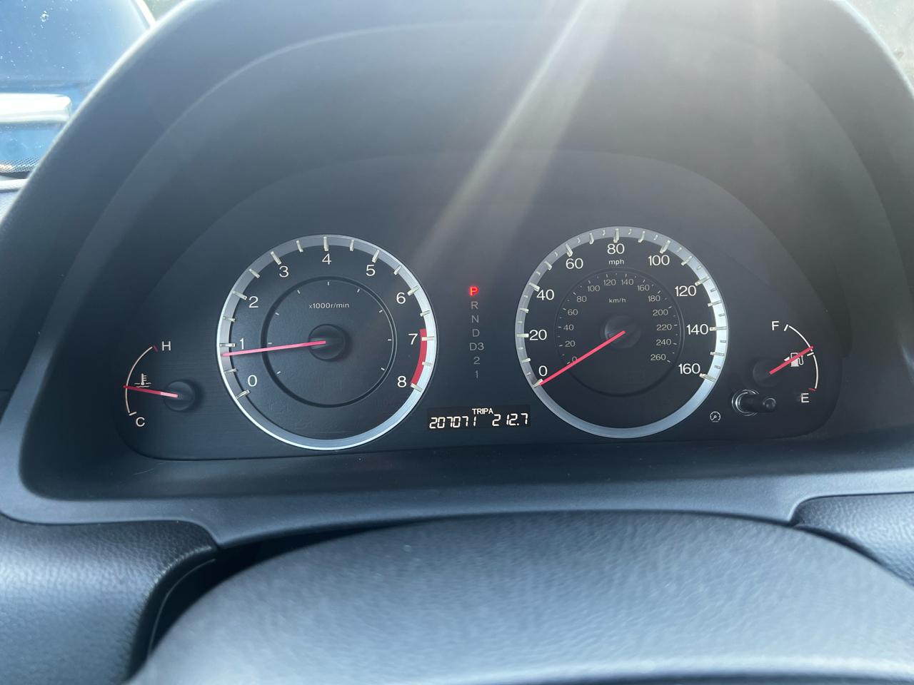 Honda Accord LX-P Sedan AT 2011