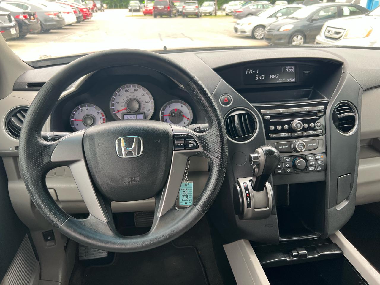 Honda Pilot LX 2WD 5-Spd AT 2012