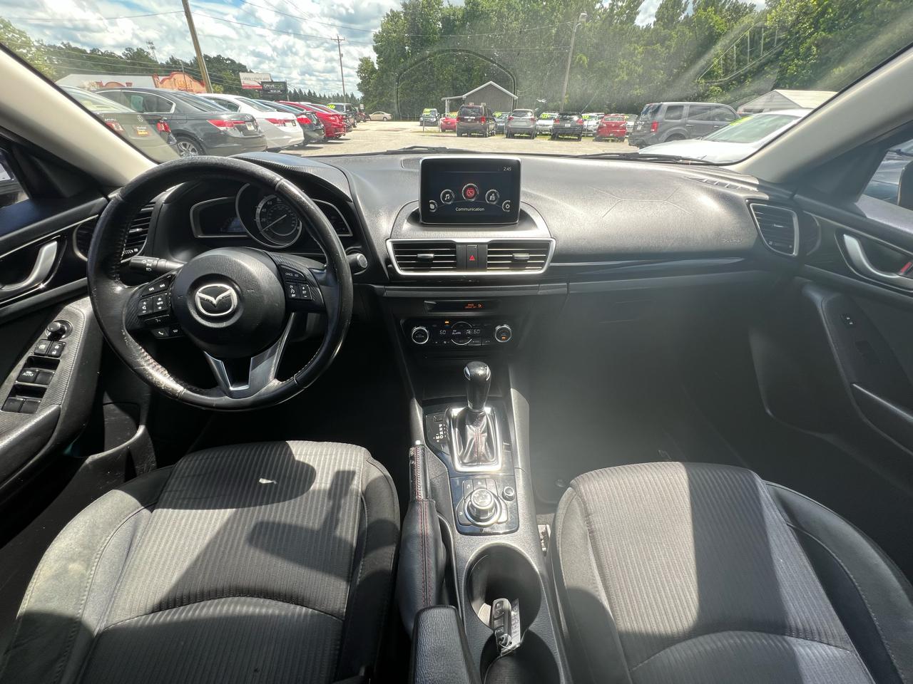 Mazda MAZDA3 i Touring AT 4-Door 2015