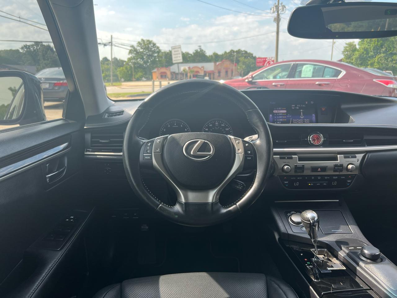 Lexus ES 350 Sedan 2015