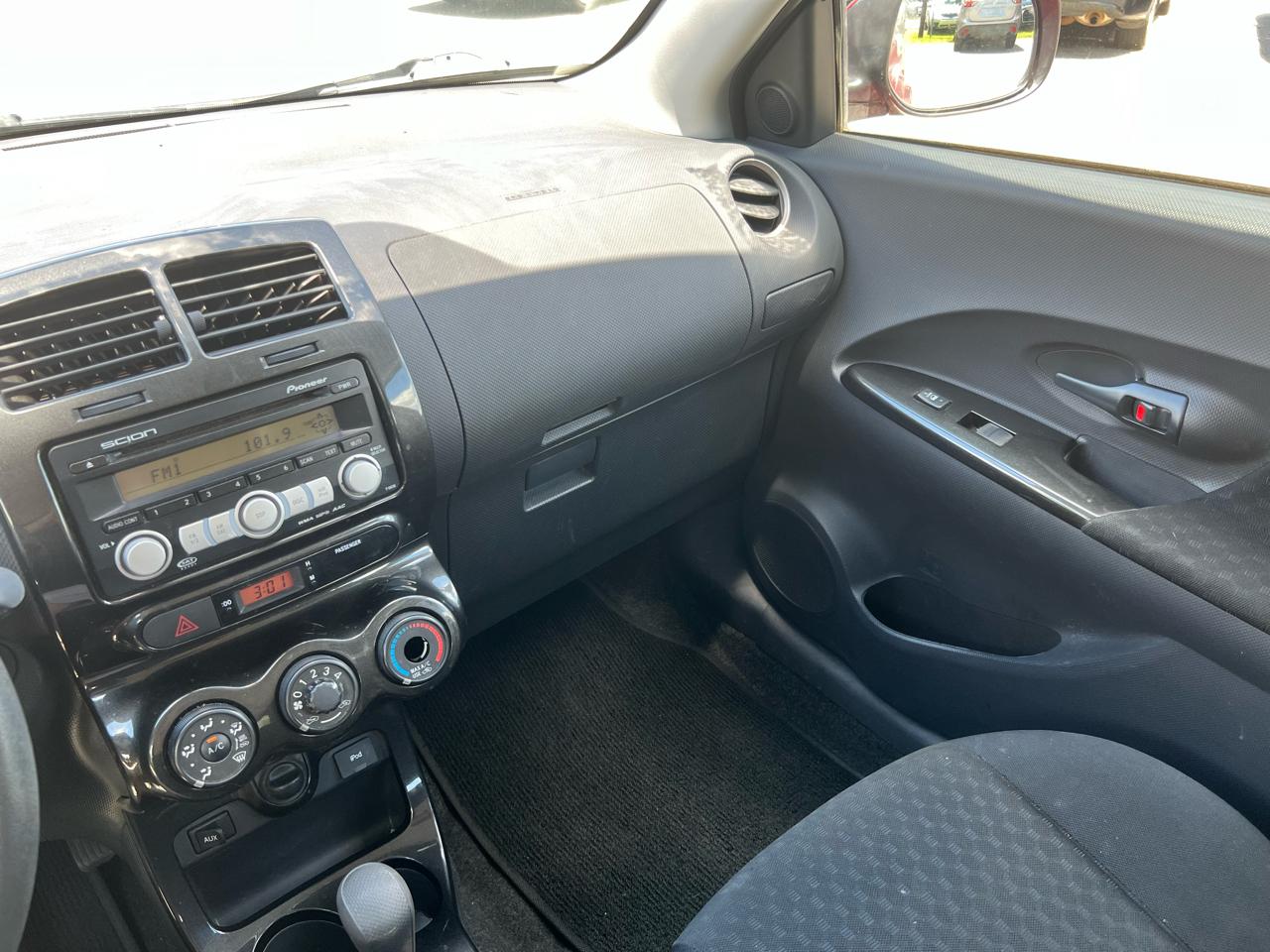 Scion xD 5-Door Wagon 2008