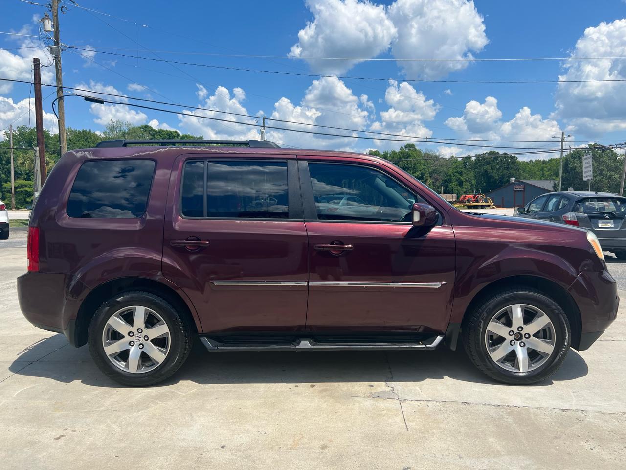 Honda Pilot Touring 2WD 5-Spd AT with DVD 2014