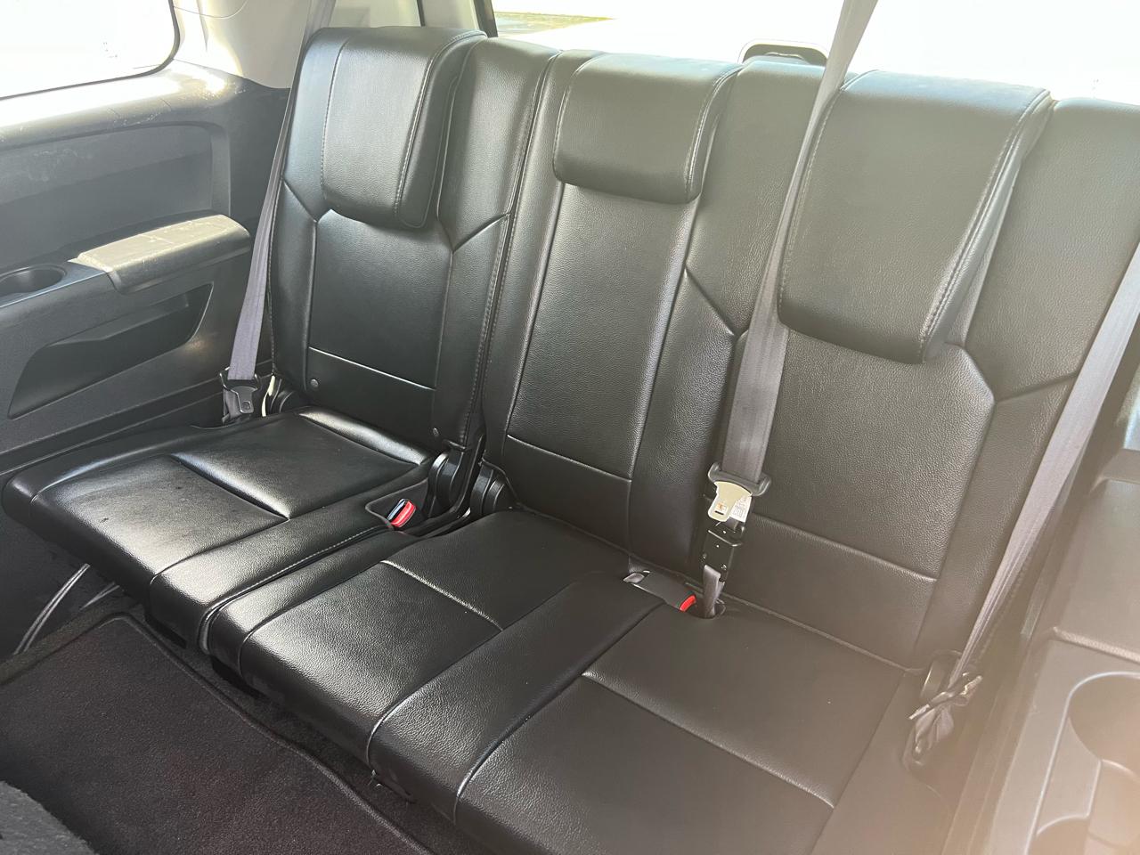 Honda Pilot Touring 2WD 5-Spd AT with DVD 2014