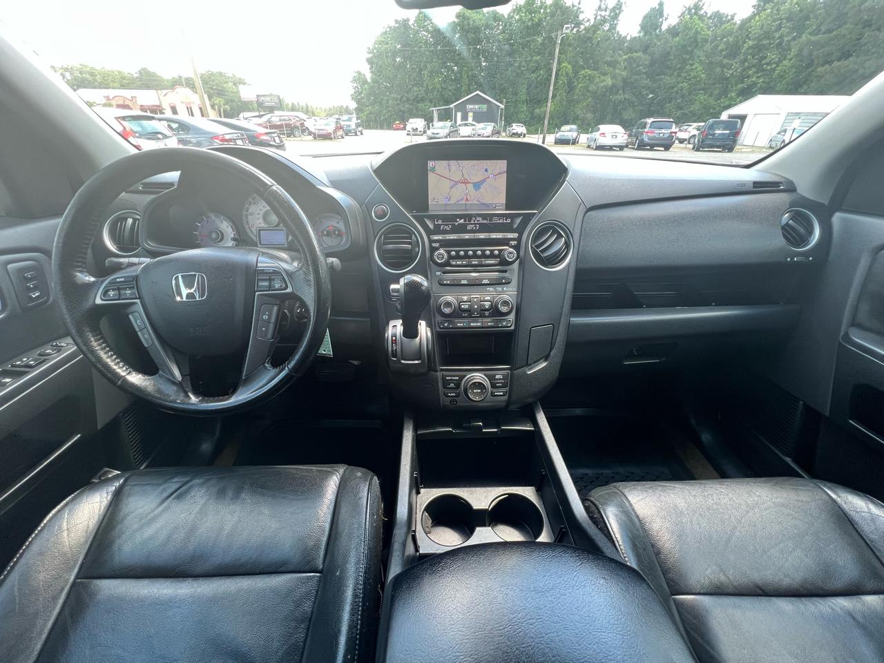 Honda Pilot Touring 2WD 5-Spd AT with DVD 2014