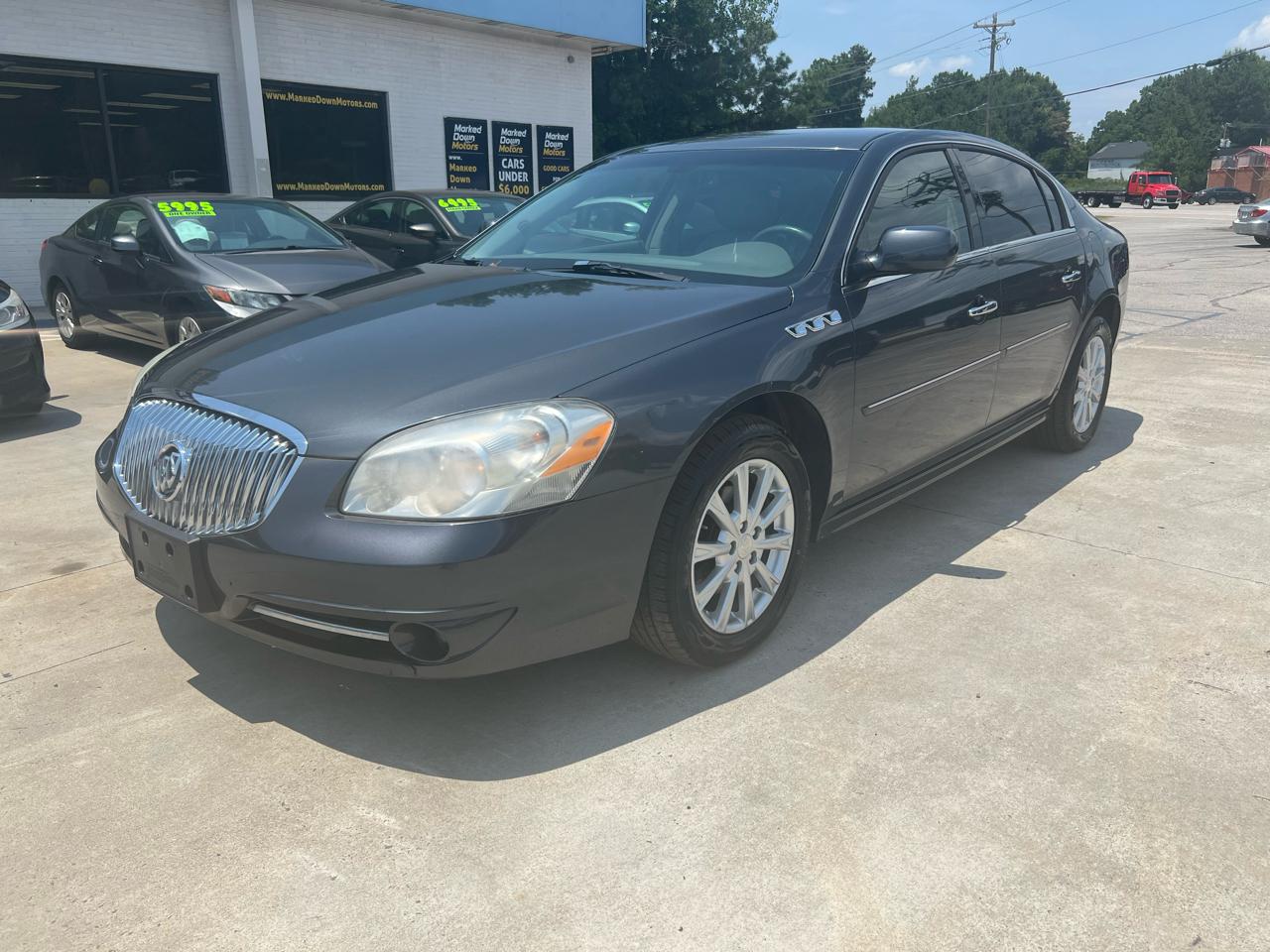 Buick Lucerne CXL 2011