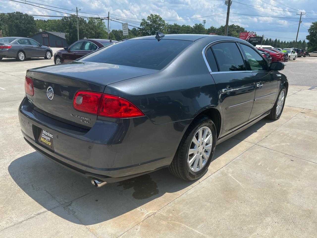 Buick Lucerne CXL 2011