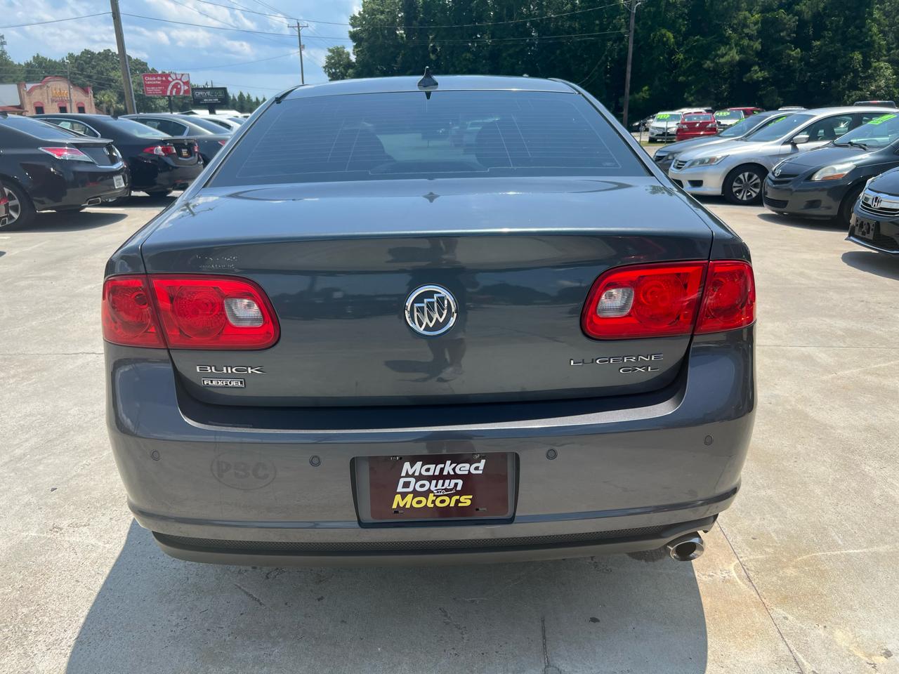 Buick Lucerne CXL 2011