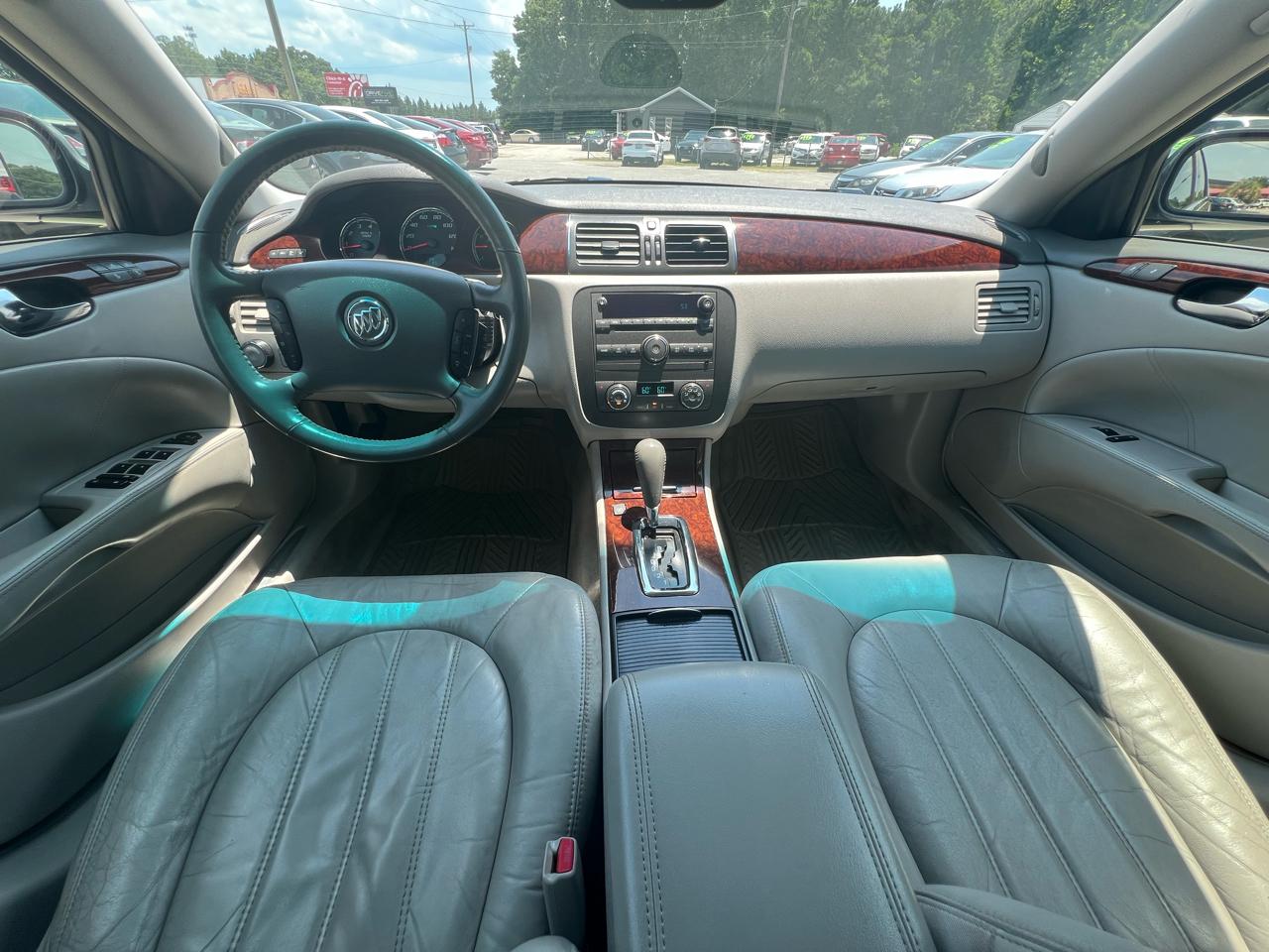 Buick Lucerne CXL 2011