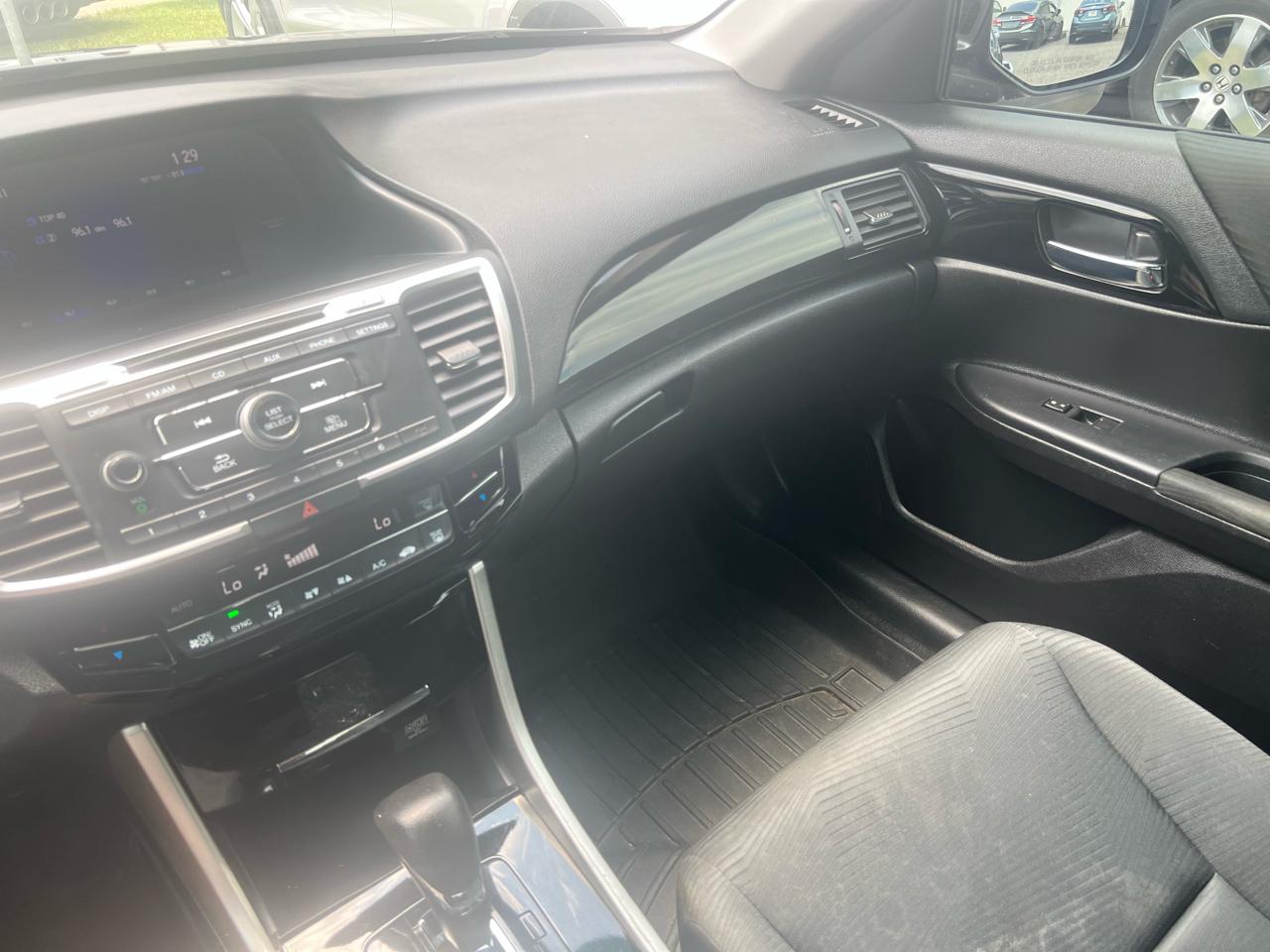 Honda Accord LX Sedan CVT 2017