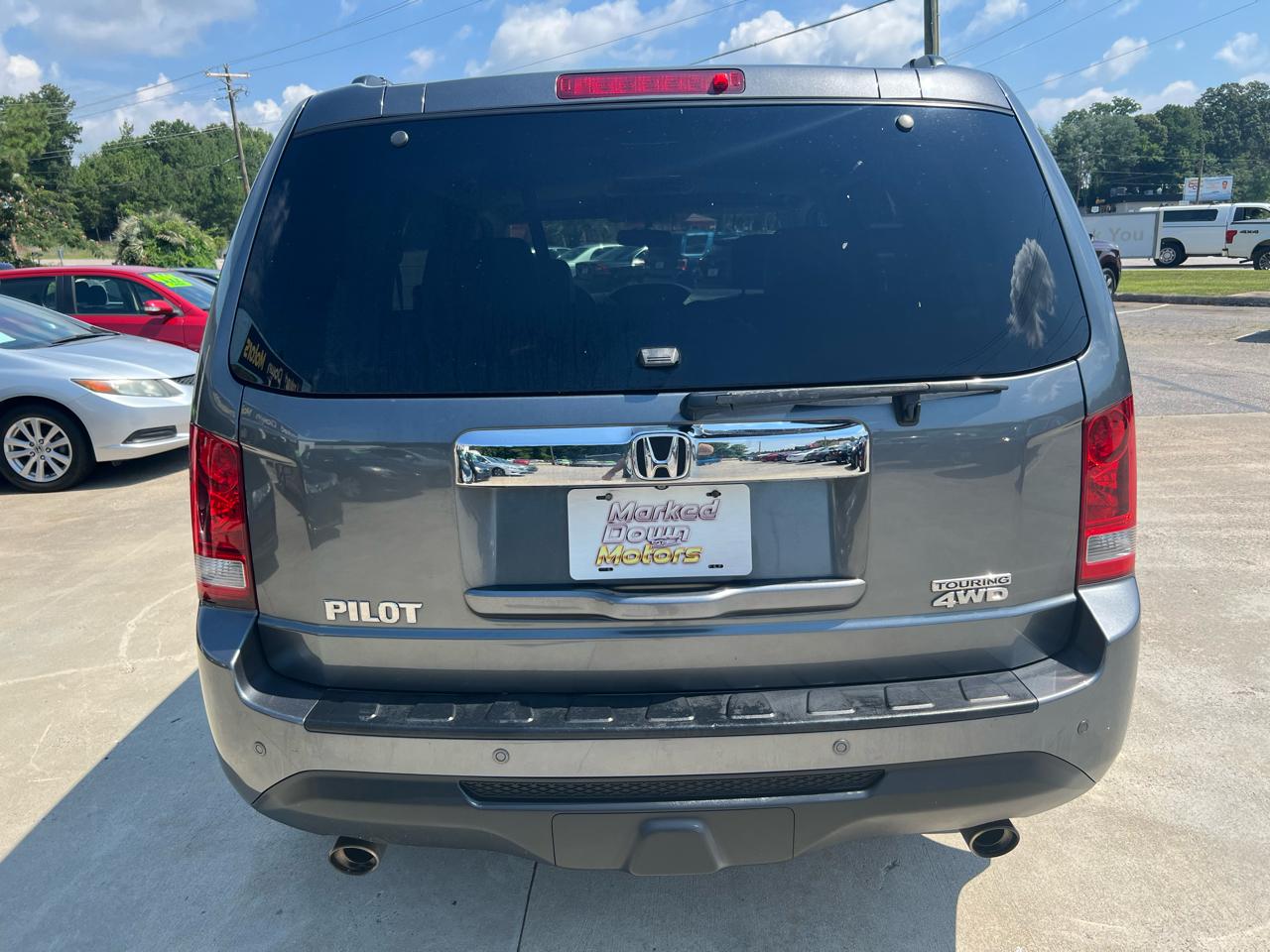 Honda Pilot Touring 4WD 5-Spd AT with DVD 2013