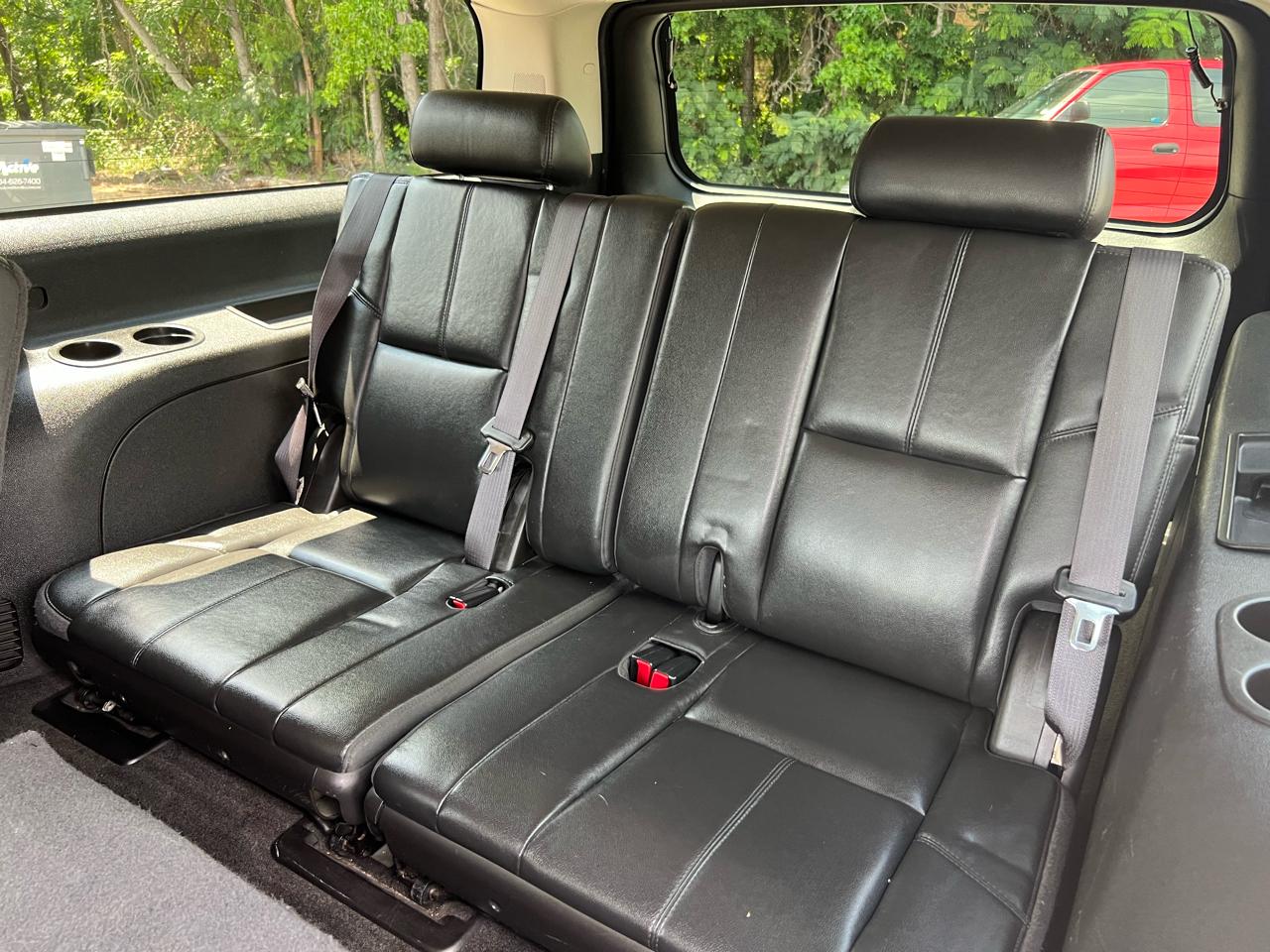 GMC Yukon XL SLT 1/2 Ton 4WD 2014