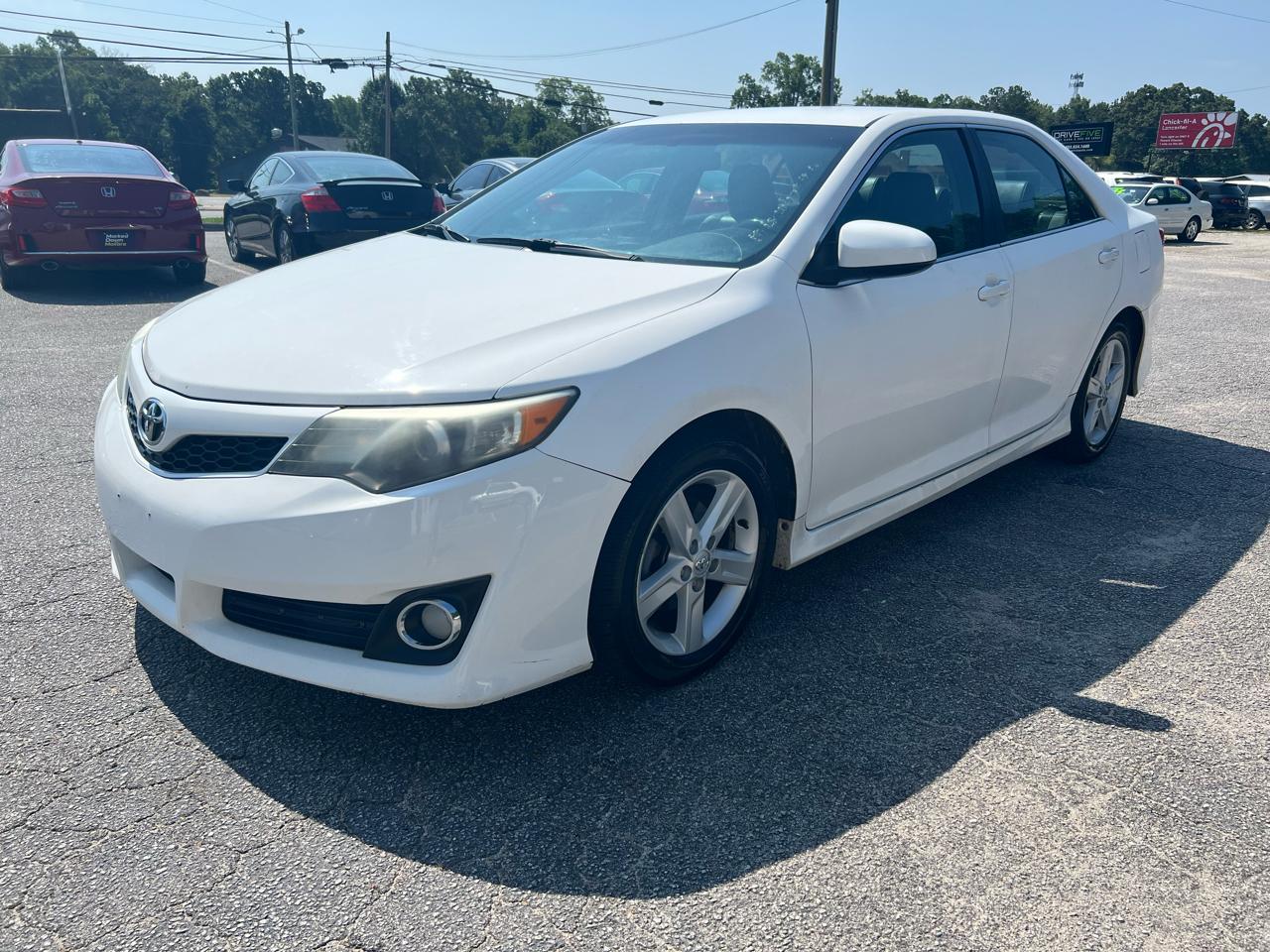 Toyota Camry SE 2014