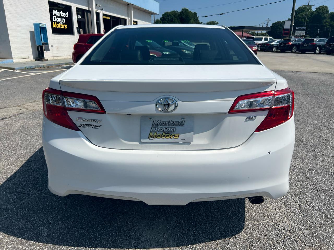 Toyota Camry SE 2014