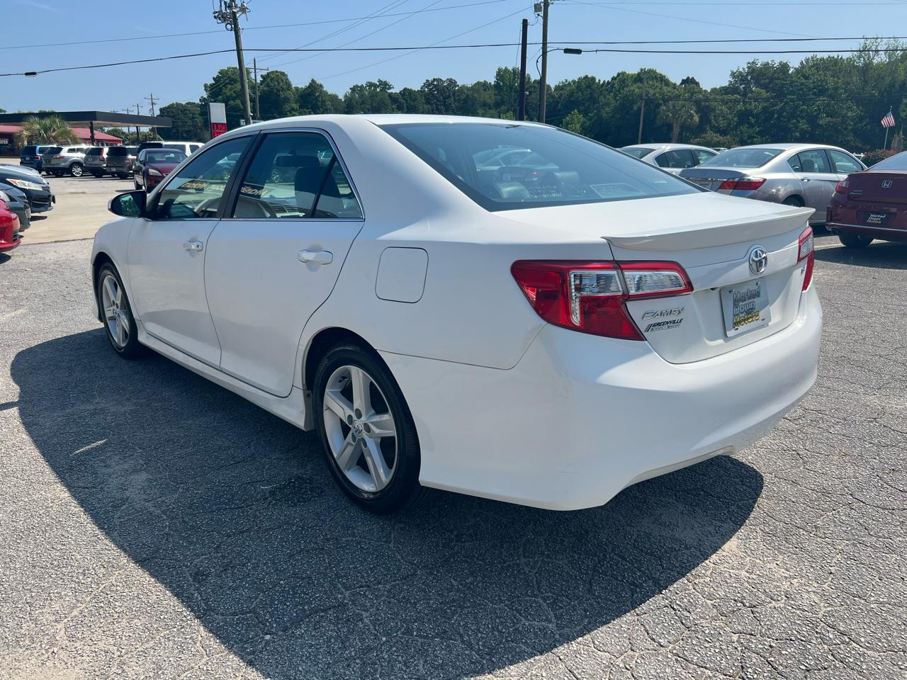 Toyota Camry SE 2014