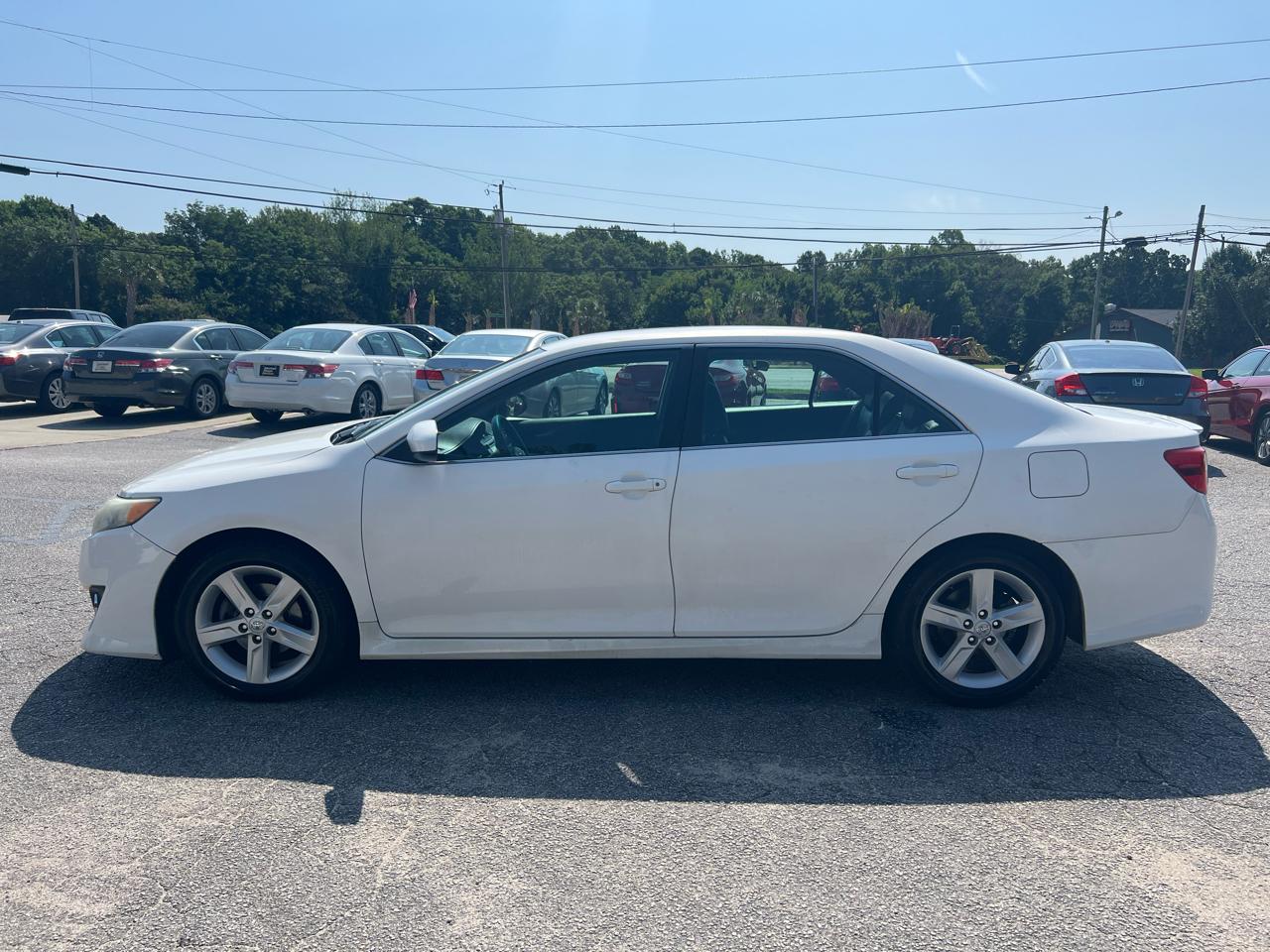 Toyota Camry SE 2014