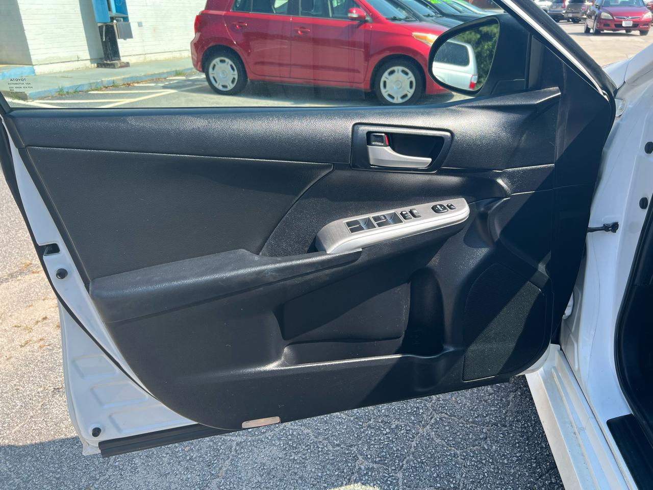 Toyota Camry SE 2014