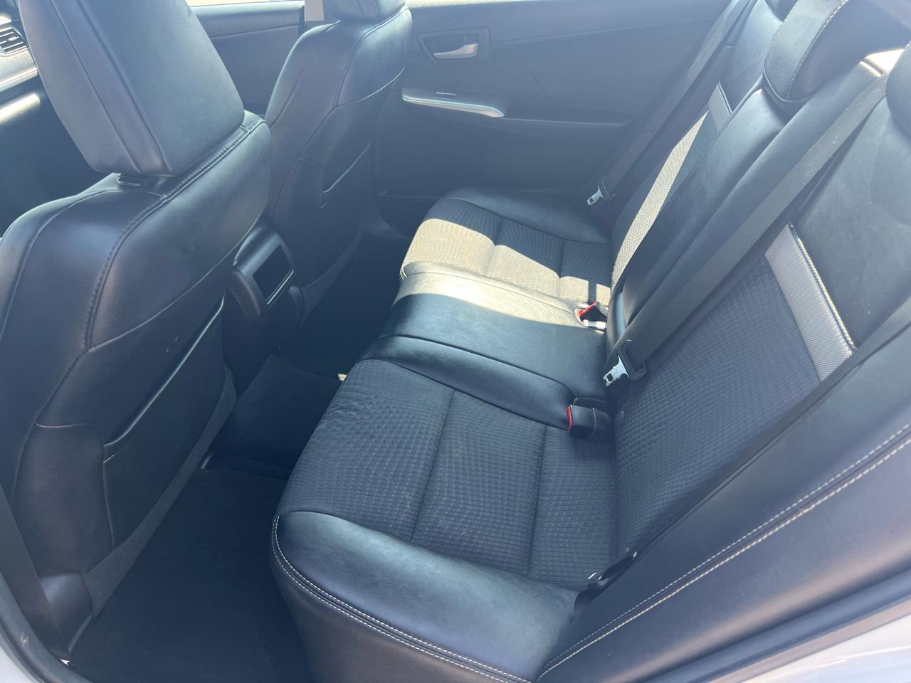 Toyota Camry SE 2014