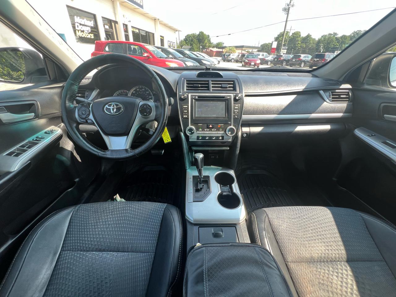 Toyota Camry SE 2014