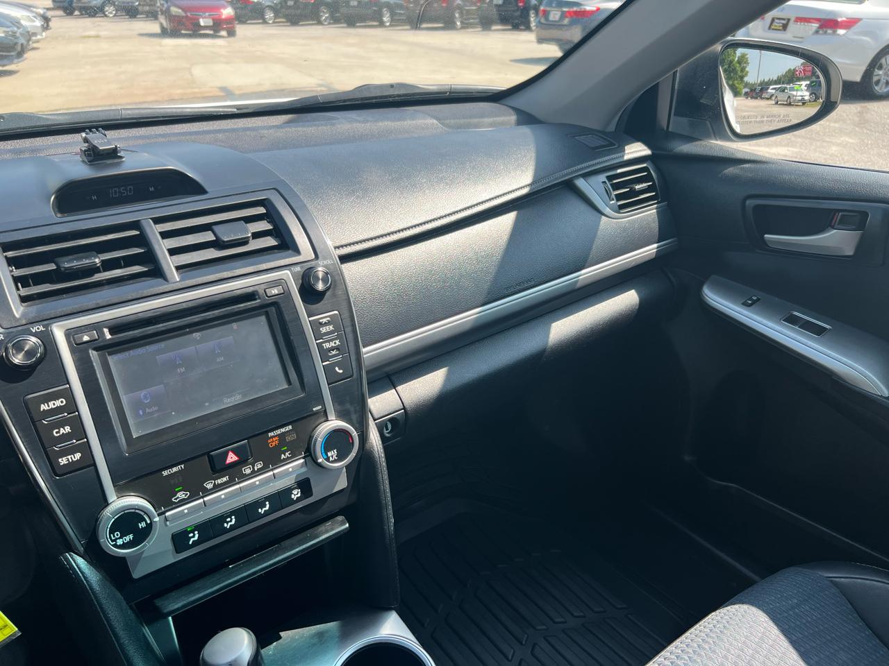 Toyota Camry SE 2014