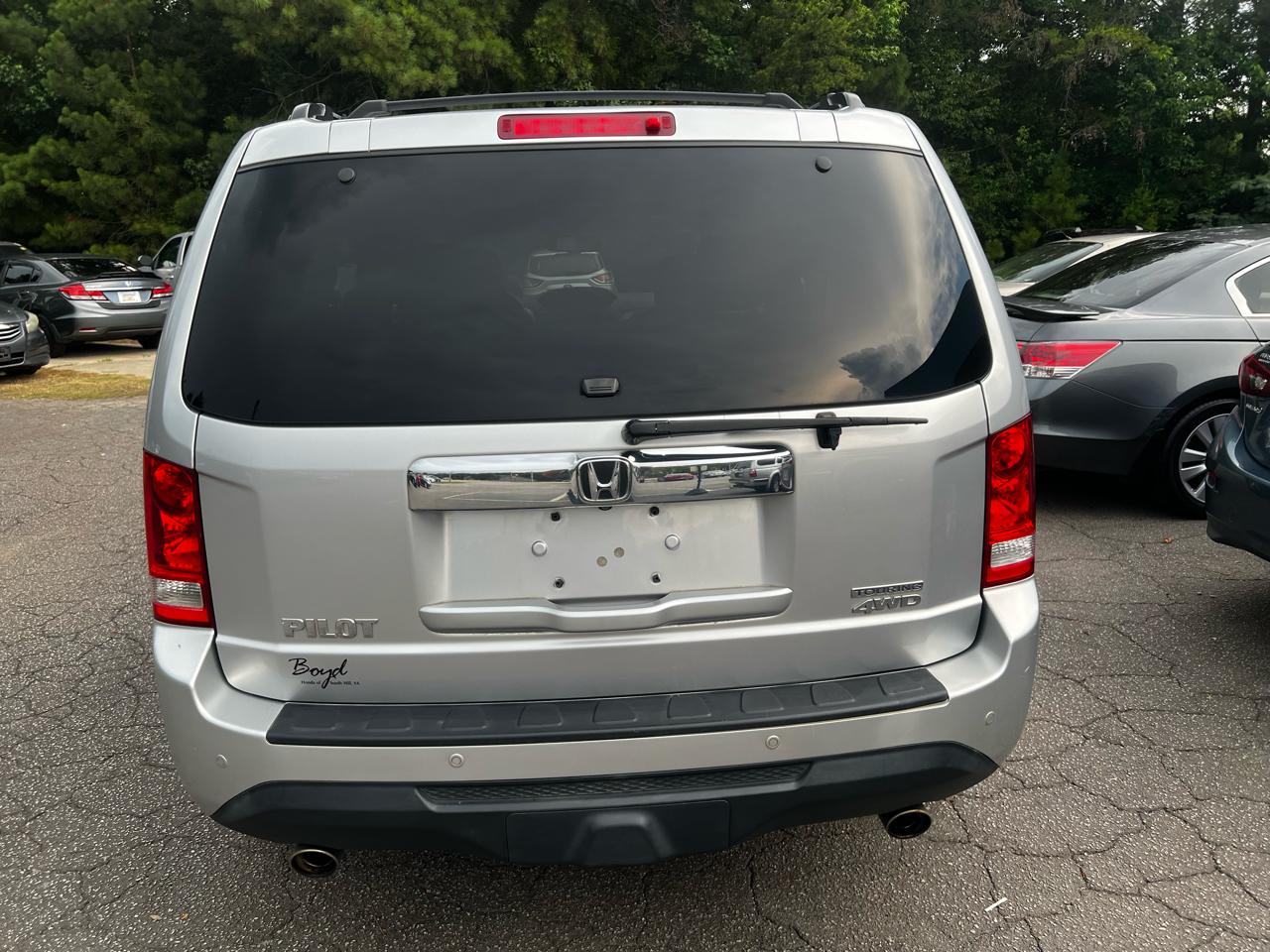 Honda Pilot Touring 4WD 5-Spd AT with DVD 2015