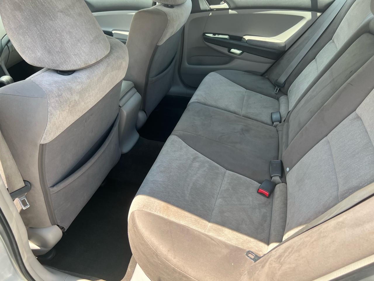 Honda Accord LX sedan AT 2009