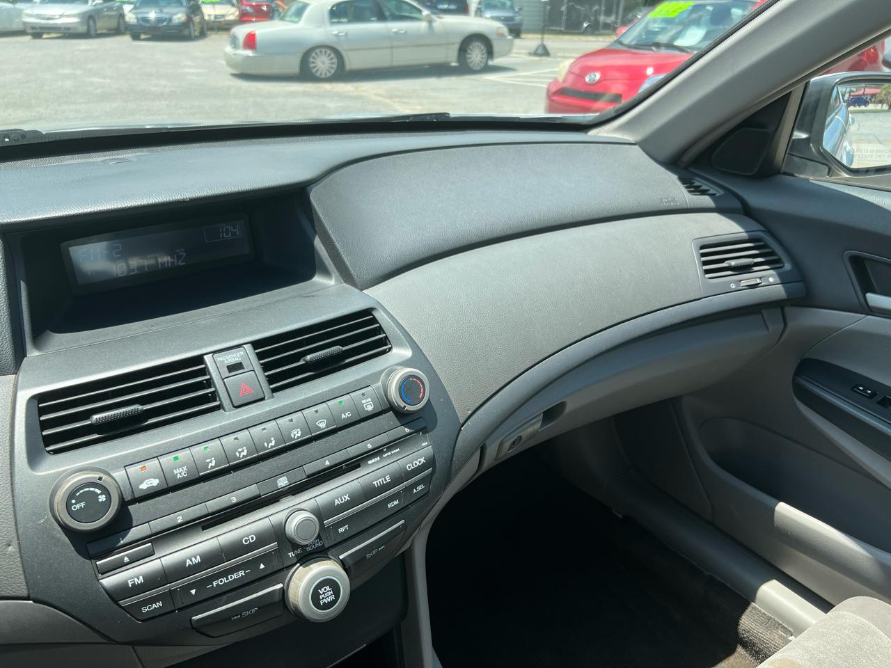 Honda Accord LX sedan AT 2009