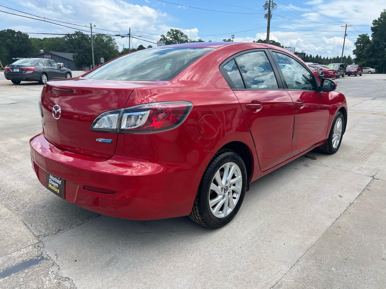 Mazda MAZDA3 i Touring AT 4-Door 2013