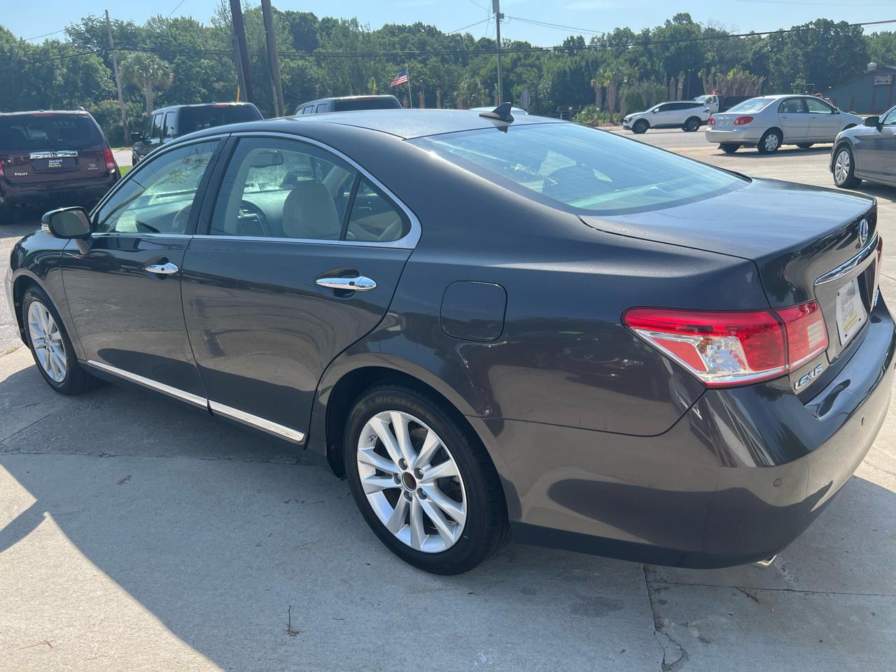 Lexus ES 350 Sedan 2010
