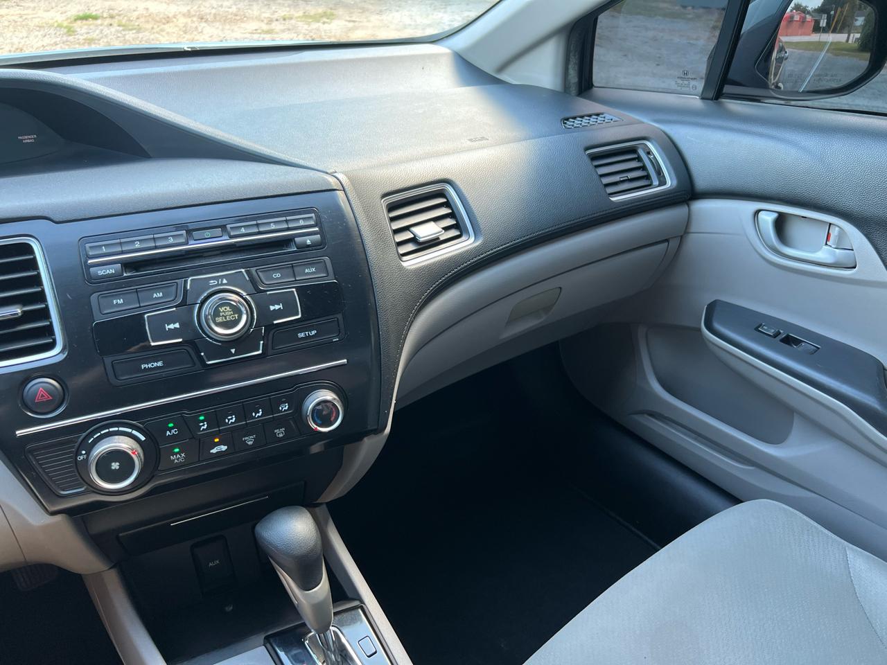 Honda Civic LX Sedan 5-Speed AT 2013