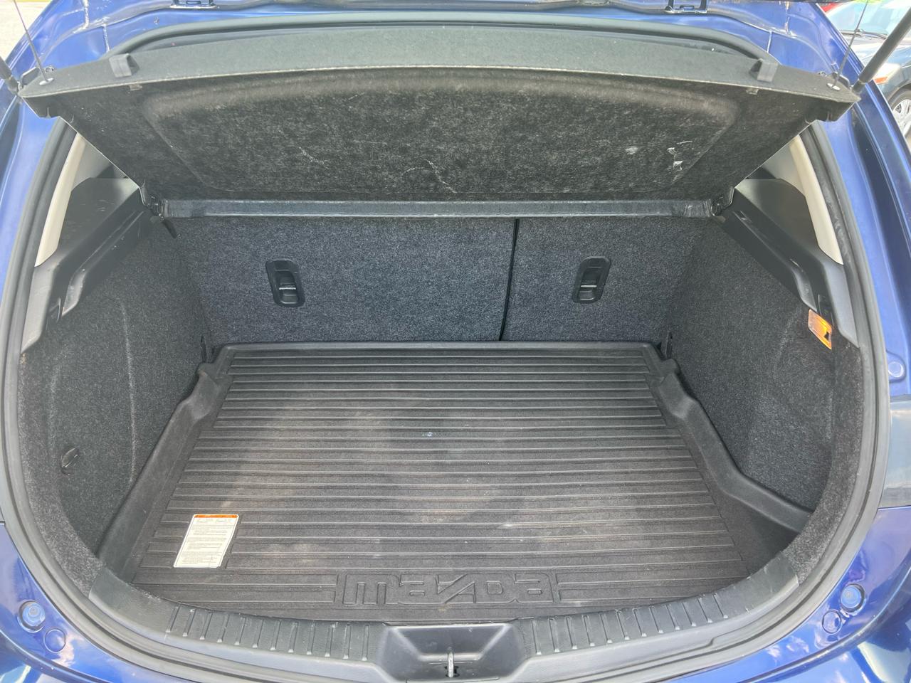 Mazda MAZDA3 I Touring 5-Door 2012
