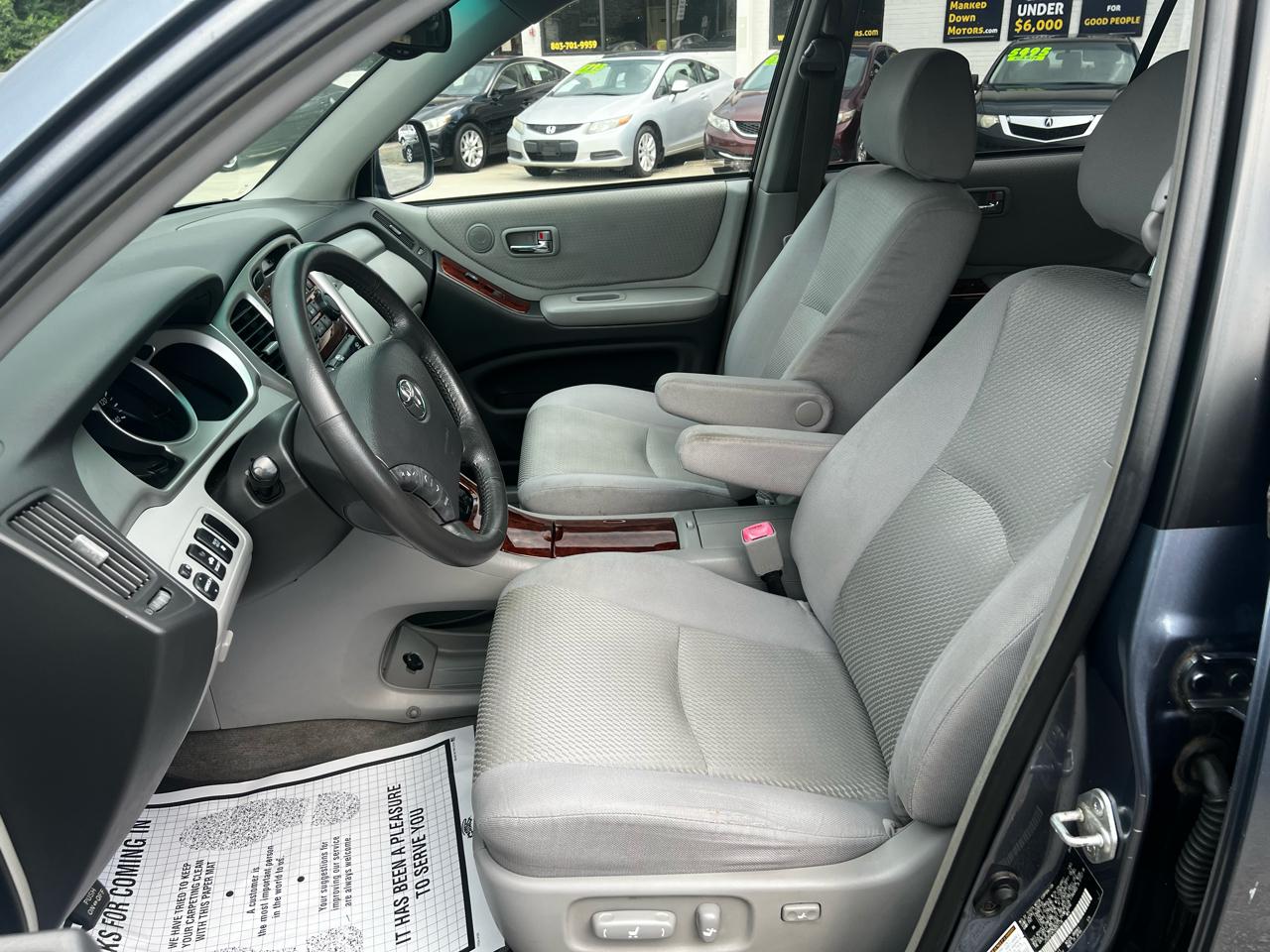 Toyota Highlander Limited V6 2WD 2005