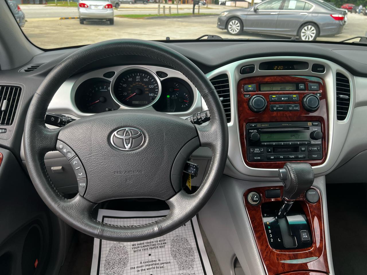 Toyota Highlander Limited V6 2WD 2005
