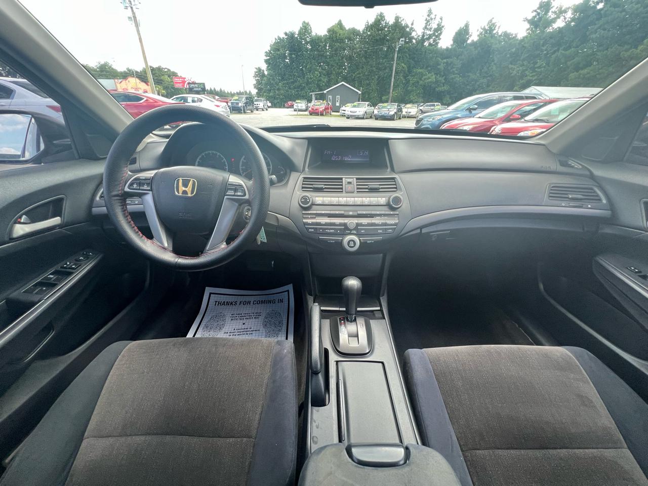 Honda Accord LX sedan AT 2010